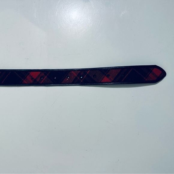 Vintage Tommy Hilfiger Red and Navy Tartan Plaid Belt, Men’s Size 40 - Picture 9 of 15